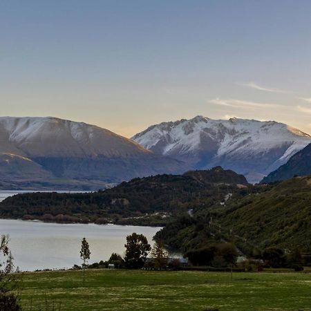 Kereru Cottage, Cosy Log Cabin, Serene Lake & Mountain Views Куийнстаун Екстериор снимка