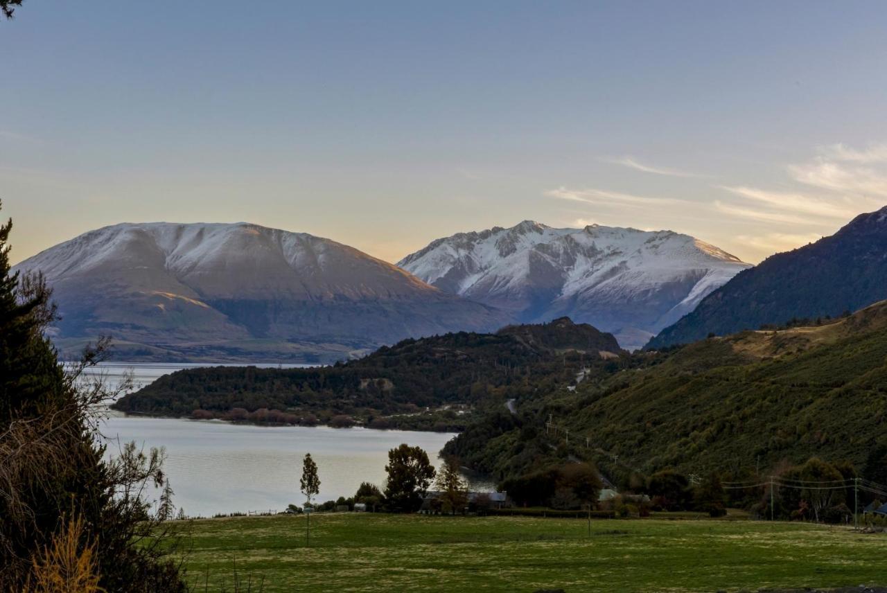 Kereru Cottage, Cosy Log Cabin, Serene Lake & Mountain Views Куийнстаун Екстериор снимка